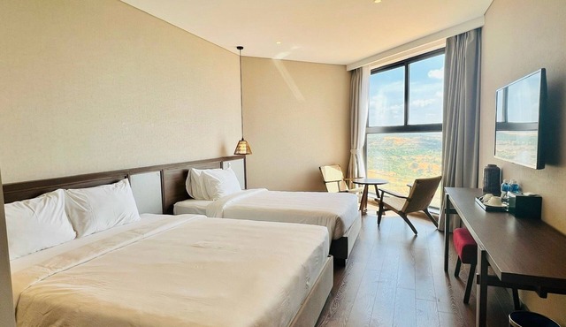 5-star hotel and resort with exceptional beach view