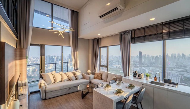 6 stars Panoramic Bright Designer 2bd Apt Skyline in Krung Thep Maha Nakhon