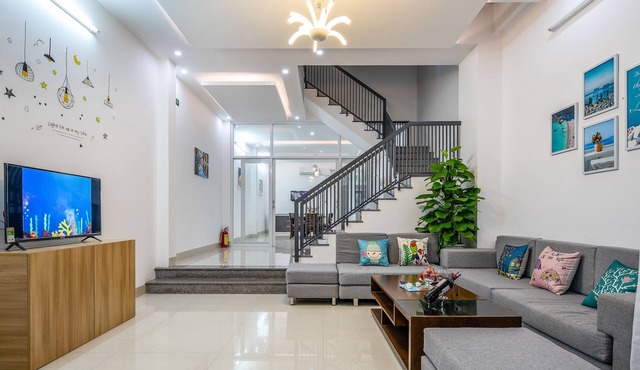 6bedrooms house 3' walk to MyKhe beach 3Nights FREE PICKUP
