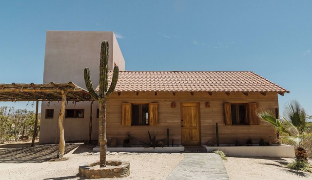 A desert oasis with mountain and ocean views just moments from the beach in Todos santos