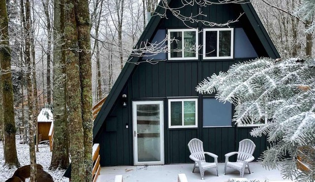 A Frame Beech Mountain Cabin 5 minutes from ski resort. in Beech Mountain