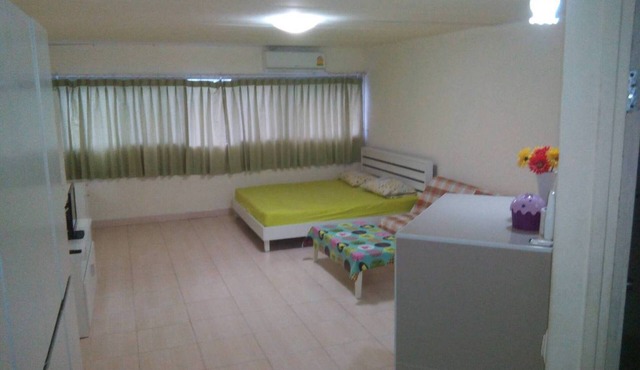 Airport Transfer Bangkok &apartment in Chang Wat Nonthaburi