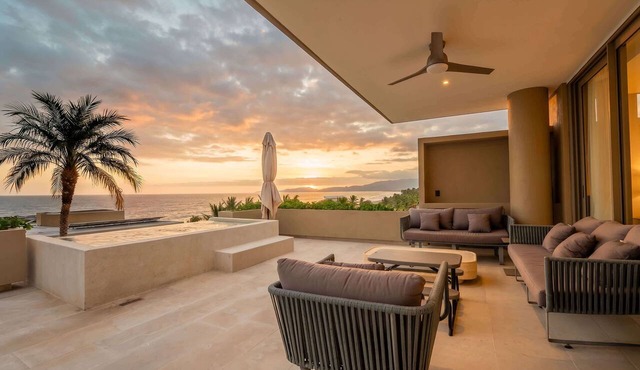 Anera Apt with Plunge Pool Overlooking the Ocean in Playa Blanca
