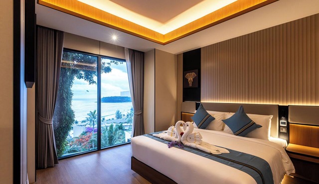Anthiya Seaview Villa Hotel Phuket in Karon