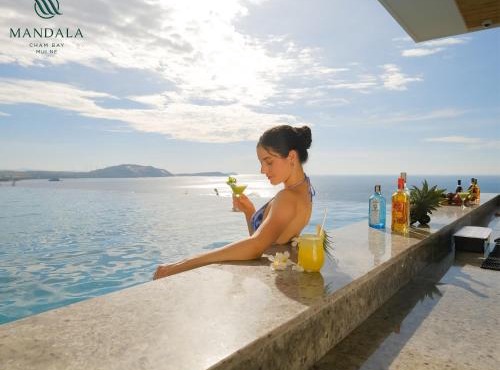 Apec Luxe Escape Sunset Resort
