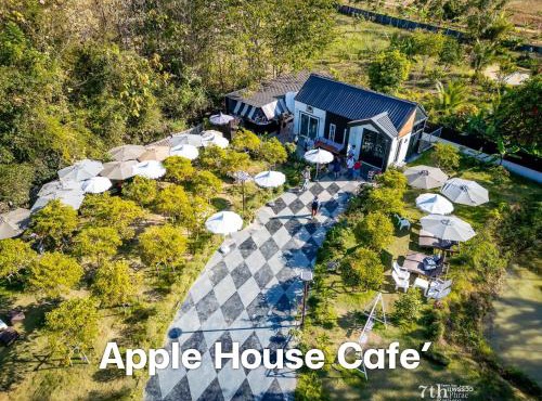 Apple house cafe in Phrae