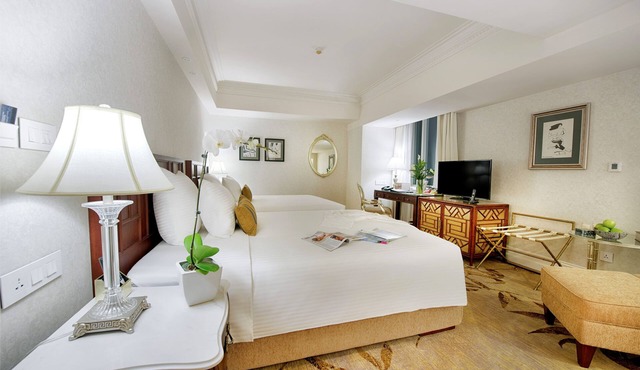 Apricot Hotel