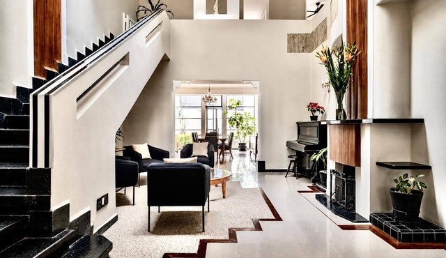 Art Deco 6-Bedroom House in Condesa with a Rooftop in Ciudad de México