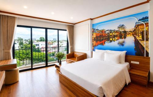 Azen Lakeside Apartment & Hotel