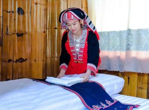Bậc Thang Vàng Homestay