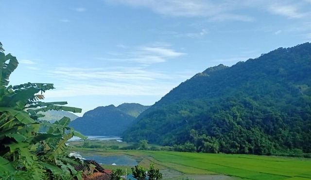 Ba Bể Green (View Ba Be lake)