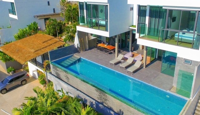 Baan Saint-Tropez Sea View Villas Kata Beach in Karon