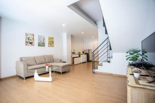 Bangsean Smile Home บ้านสไมล์ บางแสน
