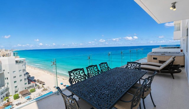 Beachfront – 16BR/13Bth – Penthouse Combo #31234 in Cancun