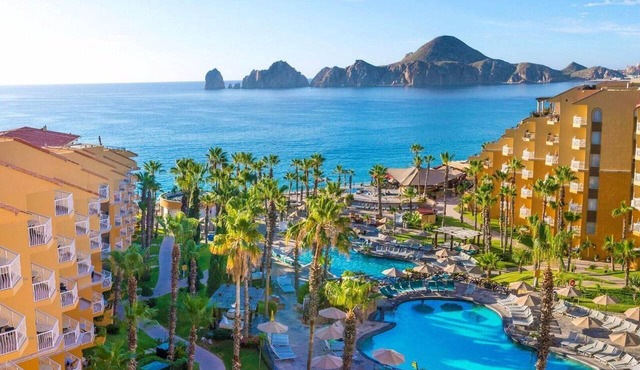 Beachfront 3BR Suite at Villa Del Palmar Cabo – Pools, Spa & Medano Beach in Cabo San Lucas
