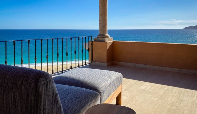 Beachfront Casa Del Mar Penthouse in San José del Cabo