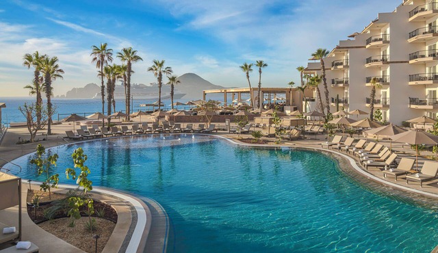 Beachfront resort located within walking distance of downtown & the iconic Arch in Cabo San Lucas