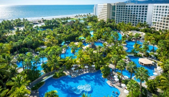 Beautiful 2-bedroom in Luxury resort with WiFi, in delightful Nuevo Vallarta. in Las Jarretaderas