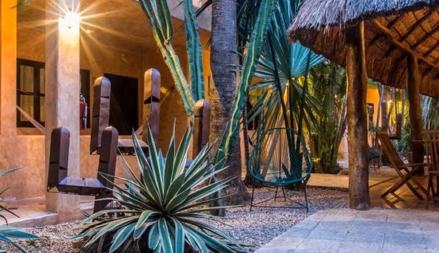 Beautiful DBL Bed Suite in the heart of Playa in Playa del Carmen