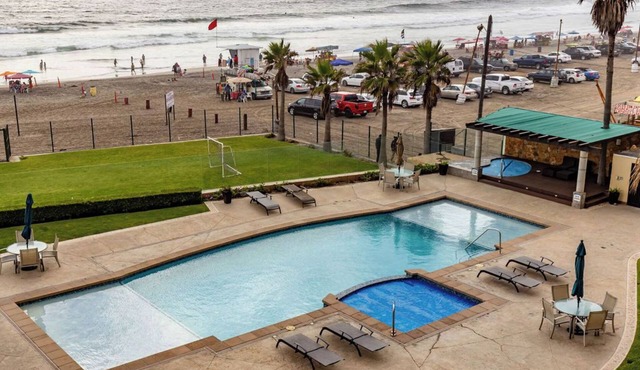 Beautiful Oceanfront View 3-bedroom condo in Downtown Playas de Rosarito in Playas de Rosarito