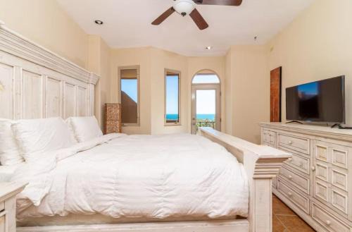 Bella Sirena 302D 2 Bedroom Beach View Condo in Puerto Peñasco