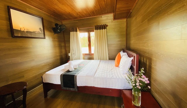 Ben Tre Mekong Cruise in Luong Phu