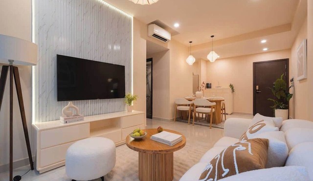 Bright 2BR+2BA | D1 | Near BenThanh & Nguyen Hue