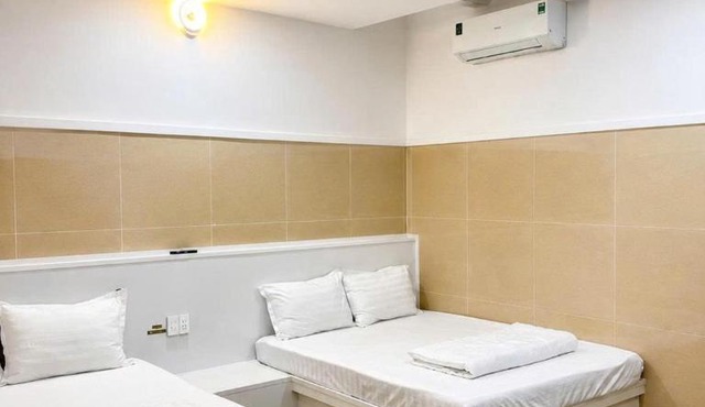 Cảnh Việt Hotel