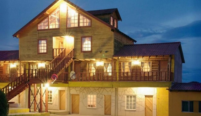 Cabañas Claro De Luna in Bocoyna
