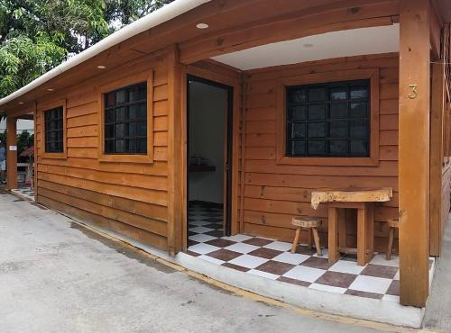 Cabañas El NaranjitoX in El Naranjo