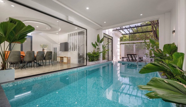 Cam On Luxury Pool 4BR Villa by the Beach