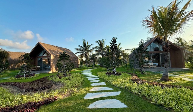 Carabeach Retreat