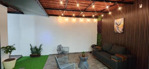 Casa Fénix in Colima