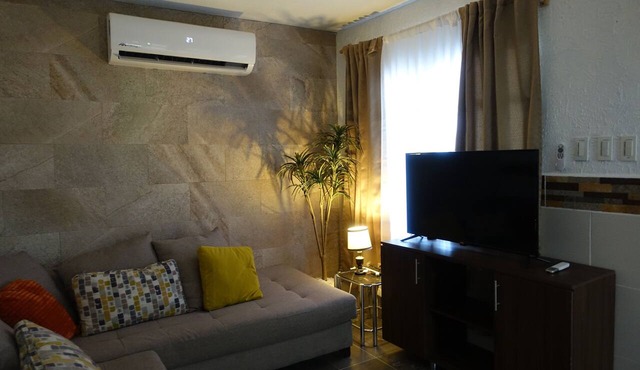 Casa Halcones. Comfortable. 4 bedrooms and 7 beds in Torreón