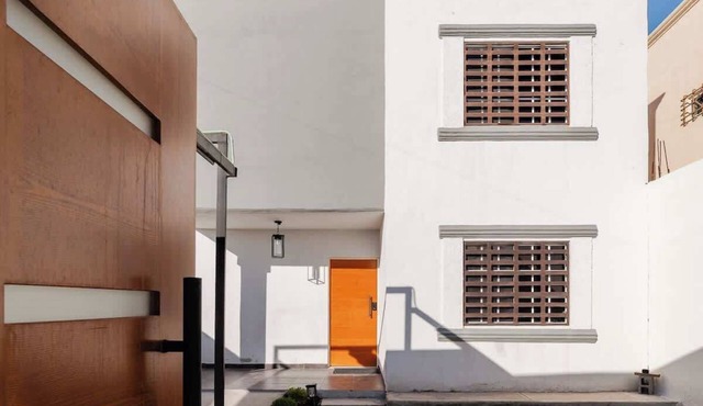 Casa Moderna dos niveles cerca de Parque Amistad in Ciudad Acuña