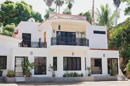 Casas Blancas, Planta Alta in Todos Santos