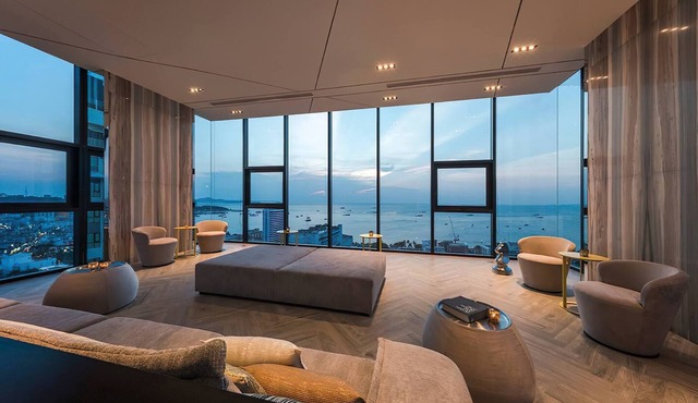 Central Pattaya Fully Equipped Condo Next to Beach