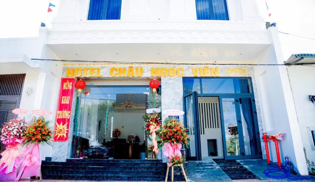 Châu Ngọc Viên Hotel - Biển Mỹ Khê - Quảng Ngãi in Son Tinh