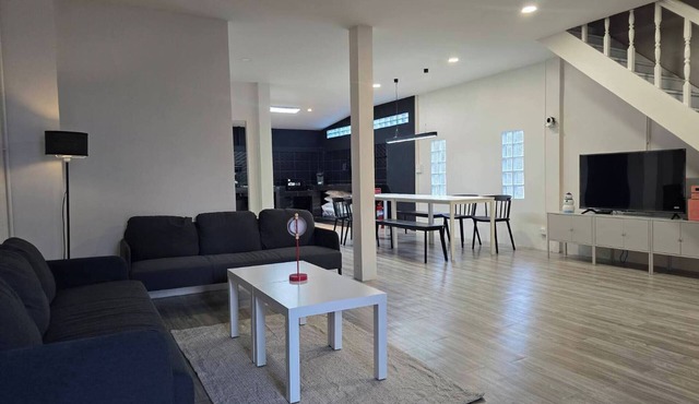 Charming 3-bedroom House in Bueng Kum, Thailand in Bangkok