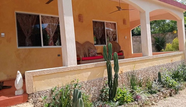Charming house with WiFi and AC in welcoming Chichimila Yucatan in CHICHIMILA