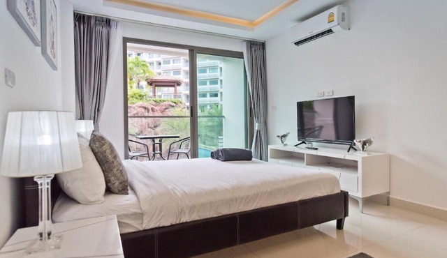 CHIC Studio in Laguna Beach Resort - Maldives in Pattaya