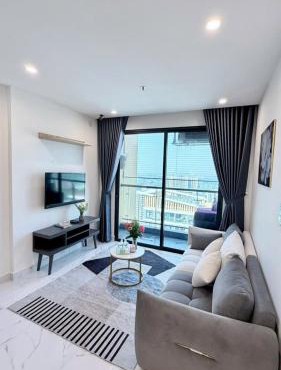 Chung Home Luxury 1BR Plus Apartment