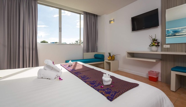 City View superior room #12, 3 mins to Karon beach in phuket