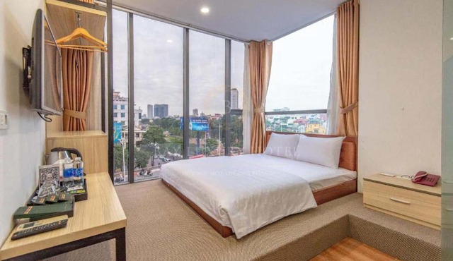 Coco Hotel - 5B Tran Duy Hung - by Bay Luxury