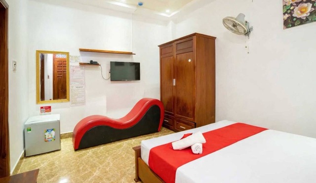 Collection O Long Phung Hotel in Ho Chi Minh City