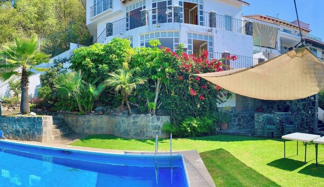 Cool Mexican Villa in charming Ixtapan de la Sal, Rancho San Diego, Edomex in metepec