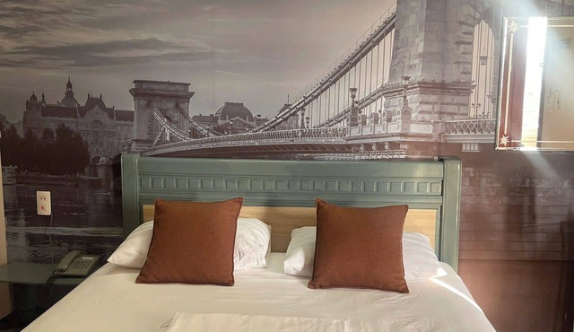 Cozi Hotel