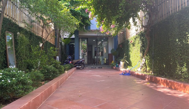Cozy 3BR Near Beach, Tranquil Fish Pond & Parking