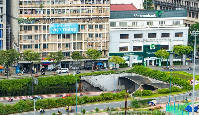 Cozy Apartment for big group/family 3BRs & 3Baths in heart of Saigon