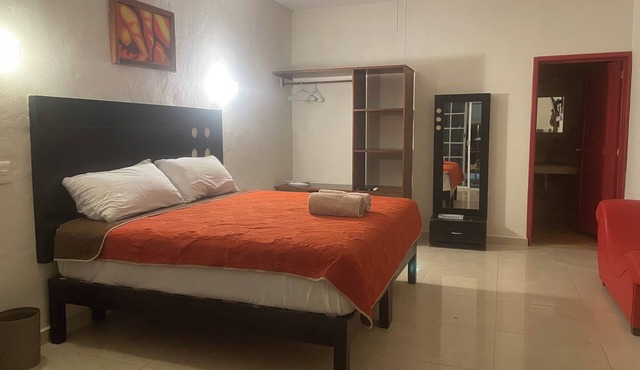 Cozy apartment in charming Holbox with AC, WiFi cuarto en planta baja in Holbox
